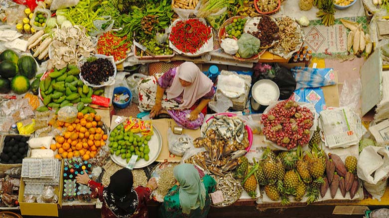 "قیمت مواد غذایی ٢٠ درصد کاهش یافته است"